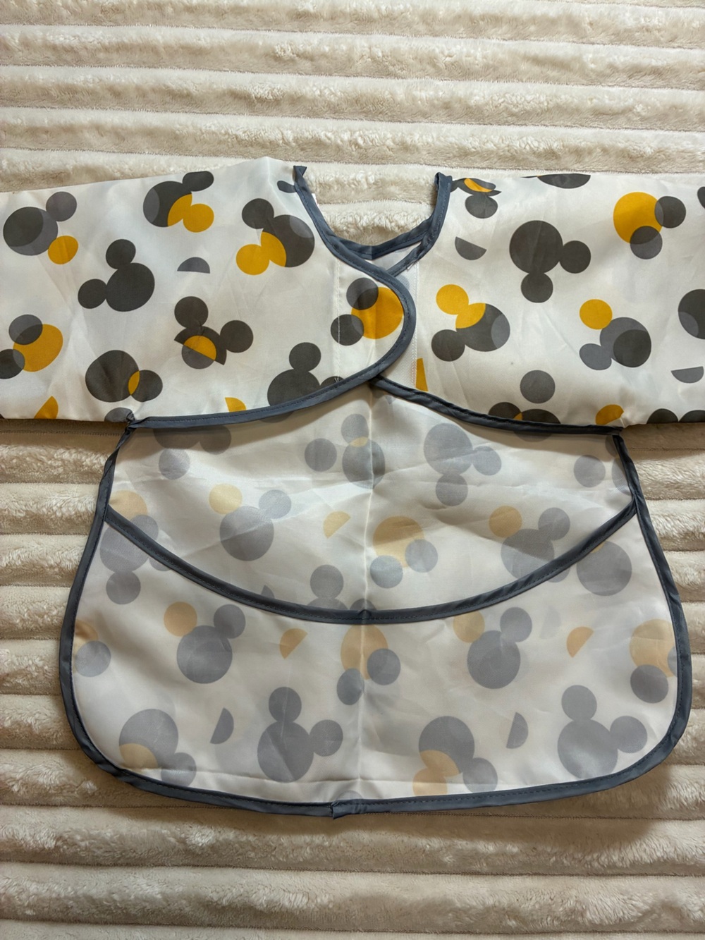 Disney Baby Mickey Mouse Reversible Smock Bib ❤️🖤 - Picture 2 of 8